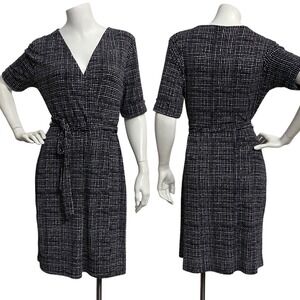 Apt. 9 Womens Faux Wrap Vneck Dress Belted Size Medium Knee Length Church Casual